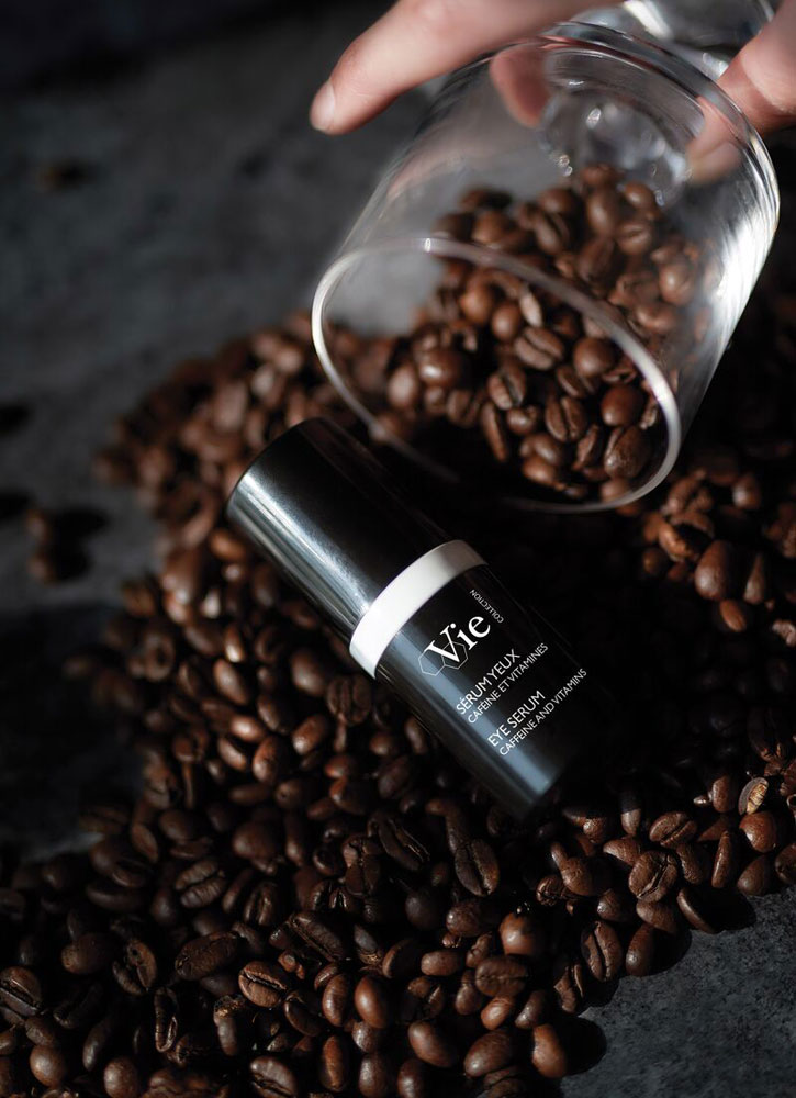 Сыворотка для контура глаз c витаминами и кофеином VIE COLLECTION Eye Serum